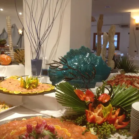 מלון Cala Rosa Club