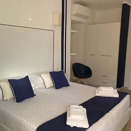 Cala Rosa Club Hotel 4*