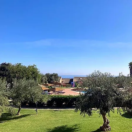 Cala Rosa Club