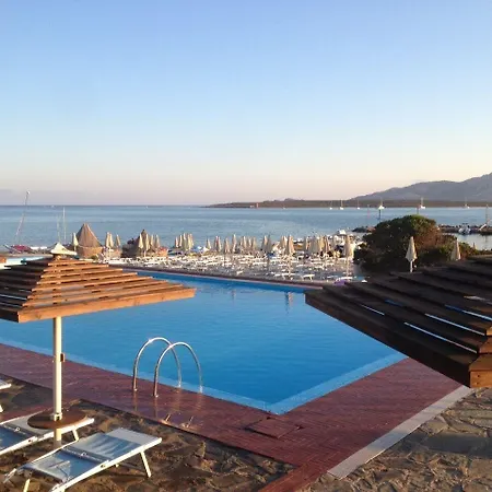 Cala Rosa Club 4*