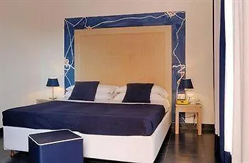 Hotel Cala Rosa Club 4*
