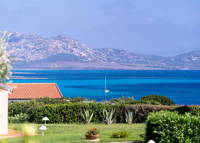 Cala Rosa Club Hotel 4*