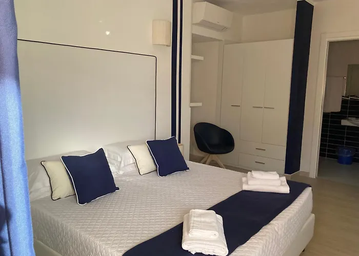 Cala Rosa Club Hotel 4*