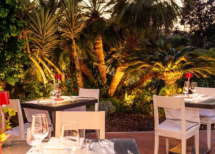 Cala Rosa Club Hotel 4*