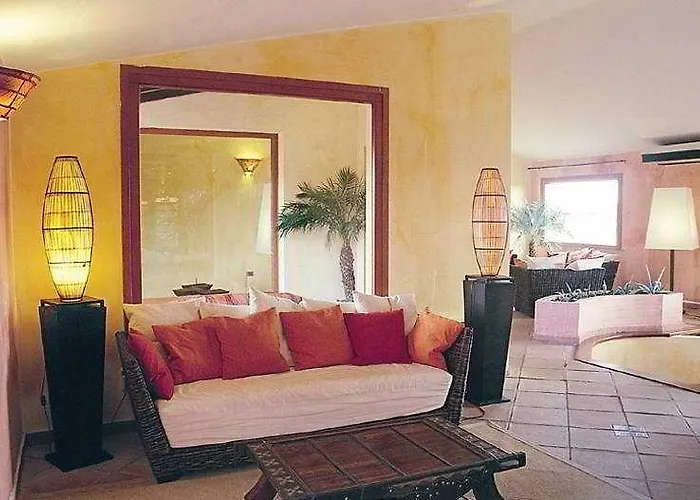 Cala Rosa Club Hotel 4*